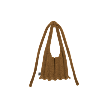 PLEATSMAMA Poodle Shoulder Bag Camel